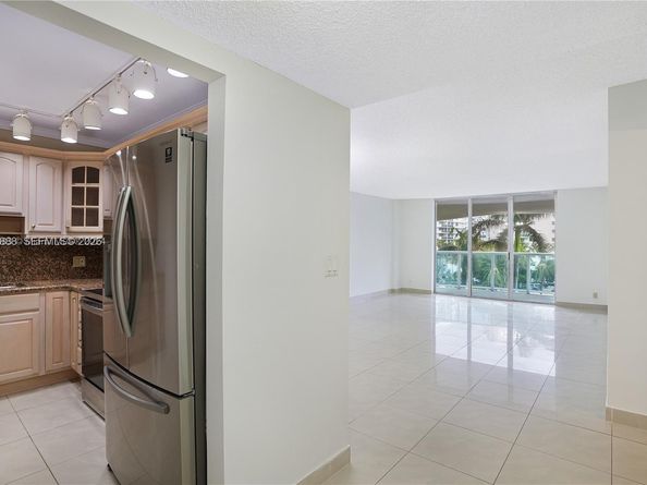 3800 S Ocean Dr 414, Hollywood FL 33019