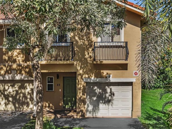 23 SE 3rd Ave, Hallandale Beach FL 33009