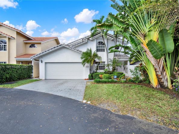 10825 SW 91st Ln, Miami FL 33176