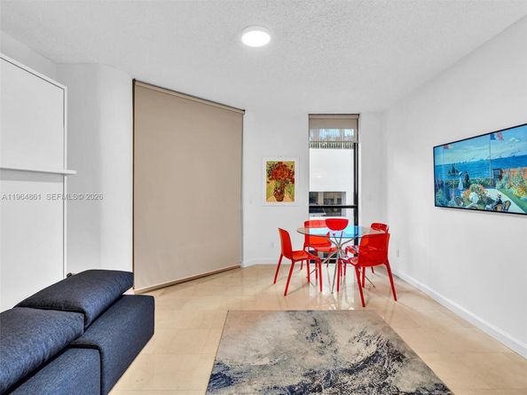 21150 Point Pl 305, Aventura FL 33180