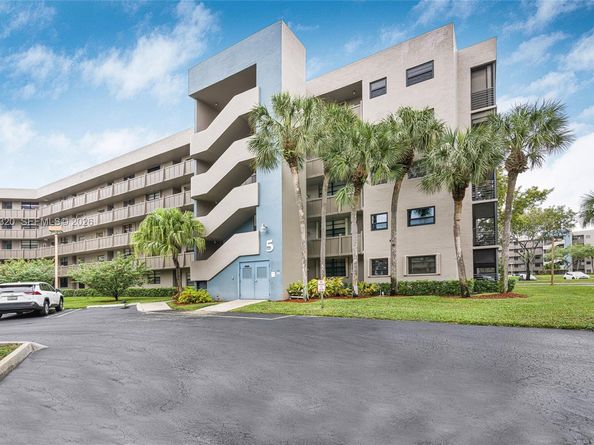 1001 Colony Point Cir 503, Pembroke Pines FL 33026