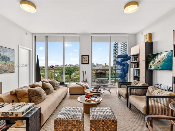 2678 Tigertail Ave 604, Miami FL 33133