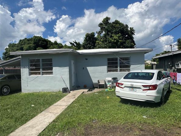 10229 SW 175th St, Miami FL 33157