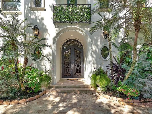 4008 Sanctuary Ln, Boca Raton FL 33431