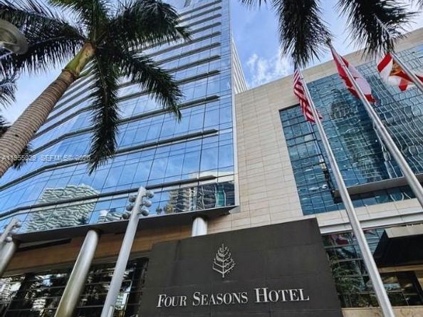 1435 Brickell Ave 3508, Miami FL 33131