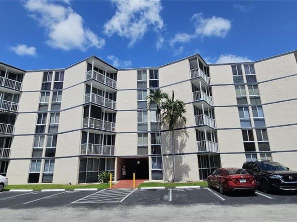 7075 NW 186th St C101, Hialeah FL 33015