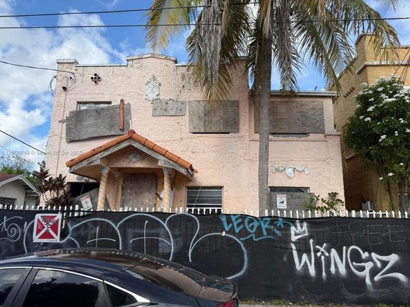 329 SW 10th Ave, Miami FL 33130