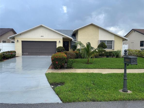 8951 SW 16th St, Boca Raton FL 33433