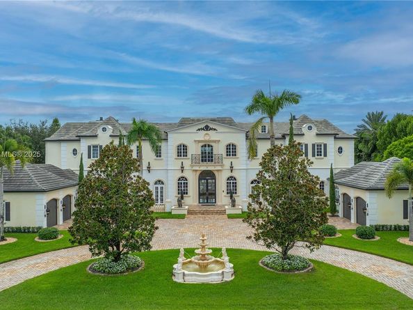 2951 Lake Ridge Ln, Weston FL 33332