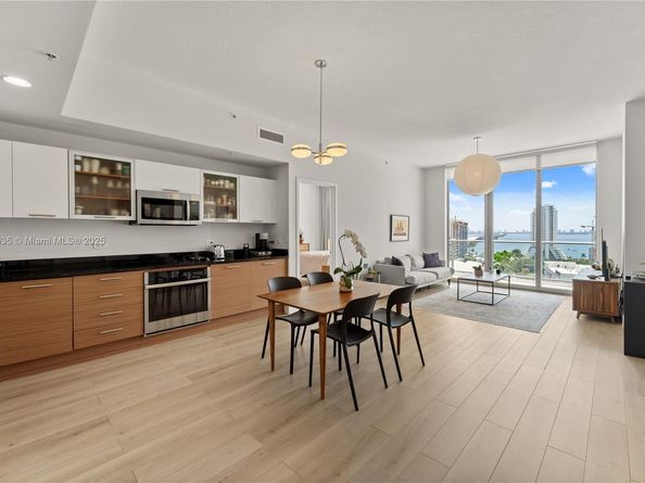 3470 E Coast Ave H1514, Miami FL 33137