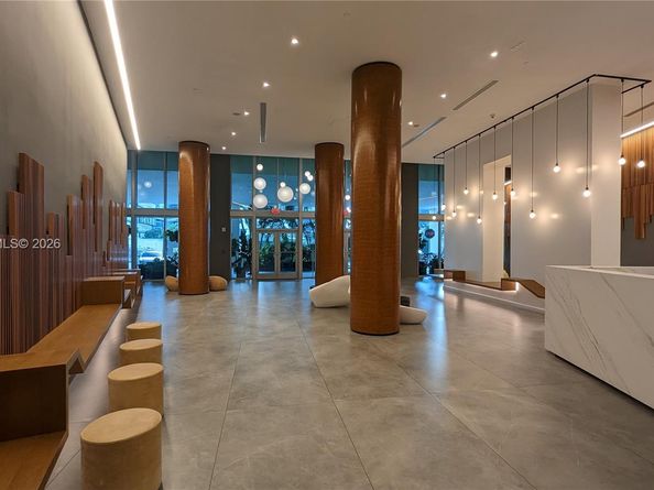 350 S Miami Ave 702, Miami FL 33130