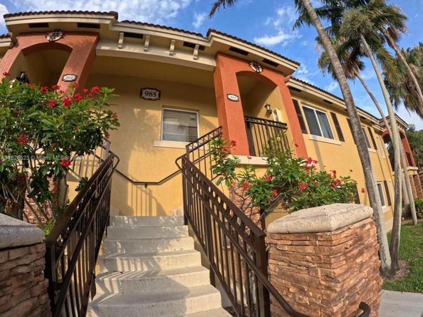 985 NE 34th Ave 203, Homestead FL 33033