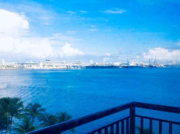 540 Brickell Key Dr 928, Miami FL 33131