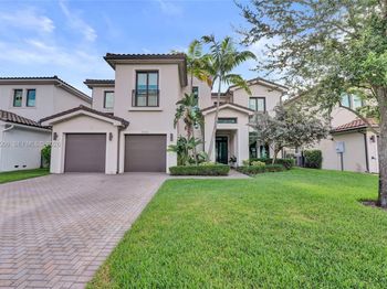 5742 E Brookfield Cir E
