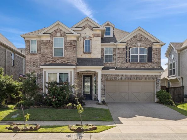 1305  Mary Horn Lane , Aubrey Texas 76227