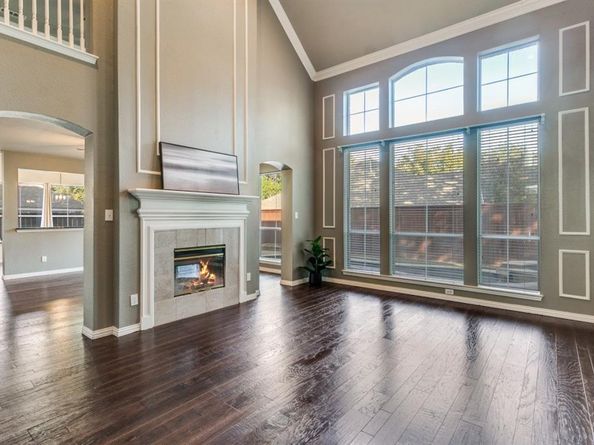 2804  Stonehurst Drive , Grapevine Texas 76051