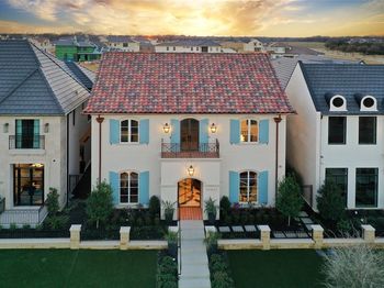 1824  Riviera Lane 