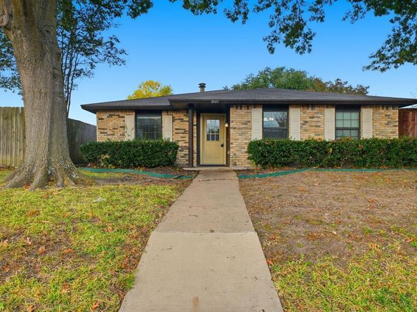 9101  Willowbrook Drive , Rowlett Texas 75088