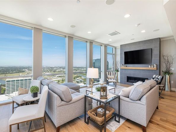 500  Throckmorton Street  3206, Fort Worth Texas 76102