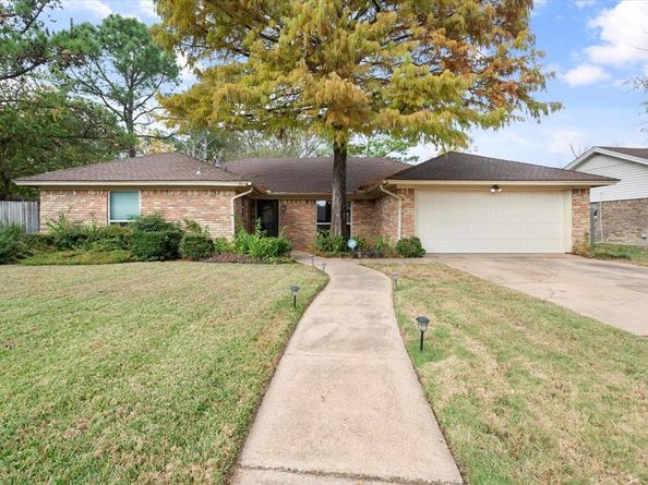 1301  Pinon Drive , Mansfield Texas 76063