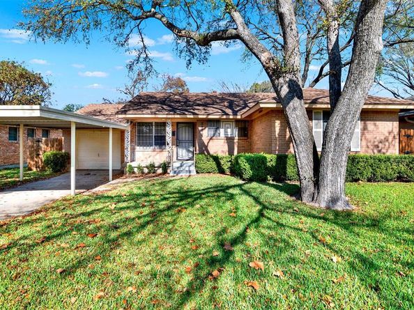 2729  Lockhart Avenue , Dallas Texas 75228