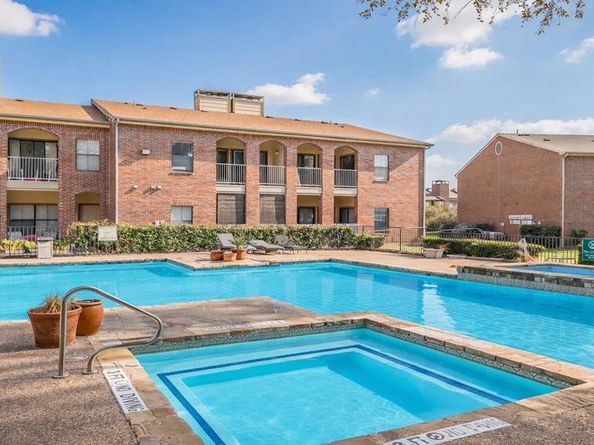 3212  Donnelly Circle  501, Fort Worth Texas 76107