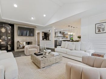 6332  Southpoint Drive 