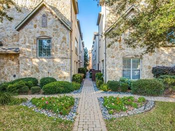 4524  Emerson Avenue 