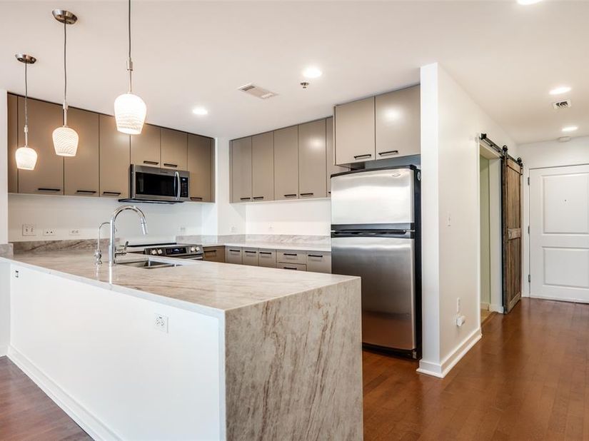 1200  Main Street  804, Dallas Texas 75202