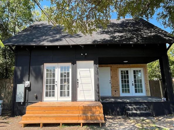 2851  Casey Street , Dallas Texas 75215