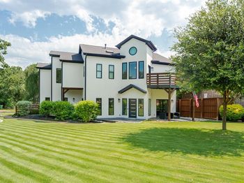 2856  Peninsula Drive 