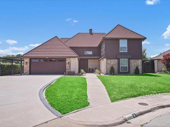 6035  Berry Trail Court , Dallas Texas 75248