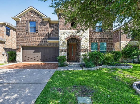 1049  Chickasaw Drive , Carrollton Texas 75010