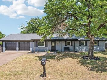 1224  Trailwood Drive 
