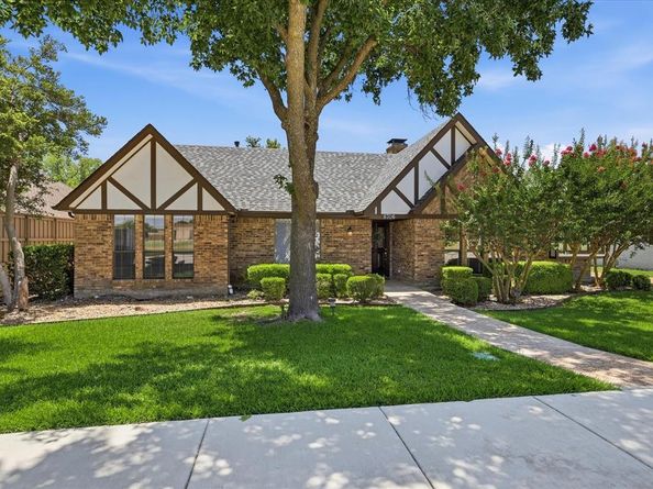 6706  La Manga Drive , Dallas Texas 75248