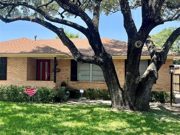 9107  Lindaro Lane , Dallas Texas 75228