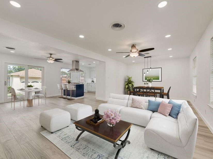 9107  Lindaro Lane , Dallas Texas 75228