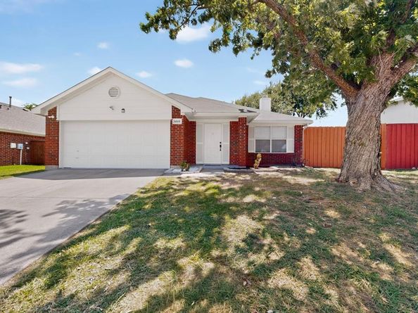6009  Iris Drive , Rowlett Texas 75089