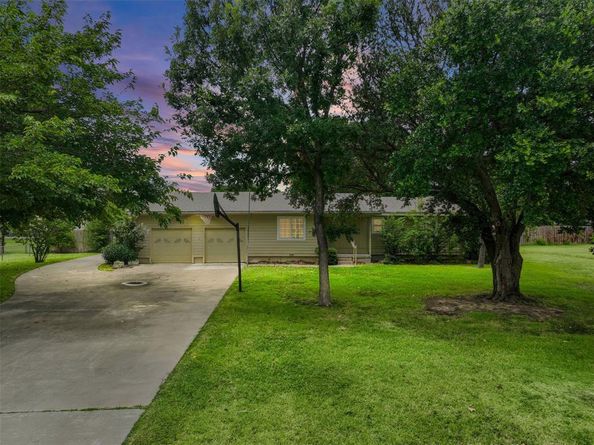 6709  Gillis Johnson Street , Fort Worth Texas 76179
