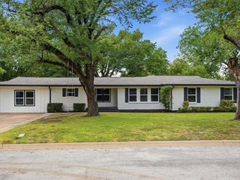 7125  Richland Road 