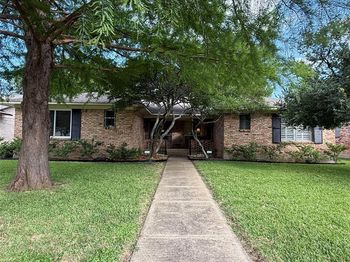 7476  Walling Lane 