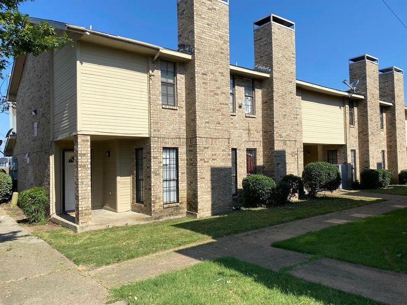 8001  Rothington Road  2127, Dallas Texas 75227