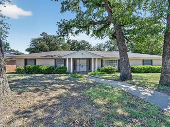 7200  Ellis Road 