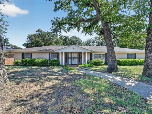 7200  Ellis Road , Fort Worth Texas 76112
