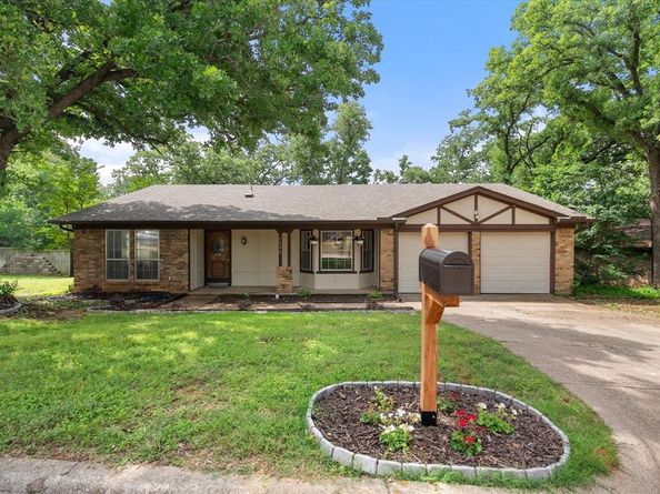 7636  Blue Carriage Lane , Fort Worth Texas 76120