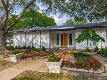 9038  Flicker Lane 
