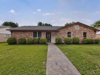 949  Meadowdale Circle 