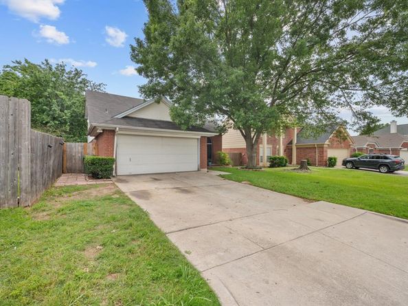 916  Danforth Place , Arlington Texas 76017