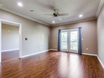 3102  Kings Road 