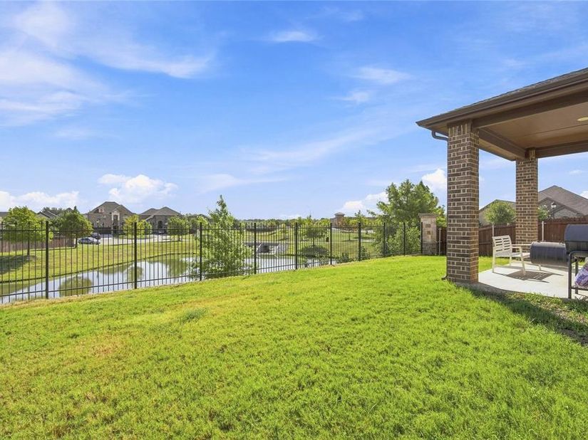 8121  Loretta Day Drive , Arlington Texas 76002